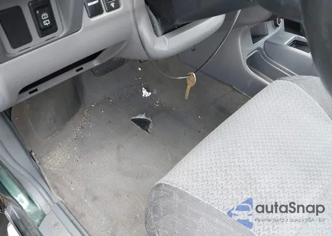 2001 Nissan Xterra Xe-V6 from USA, damaged, VIN 5N1ED28T81C523492